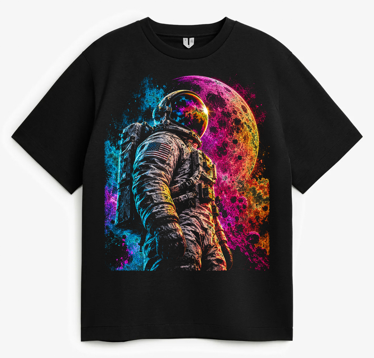 Risultato finale della grafica stampata su T-shirt nera